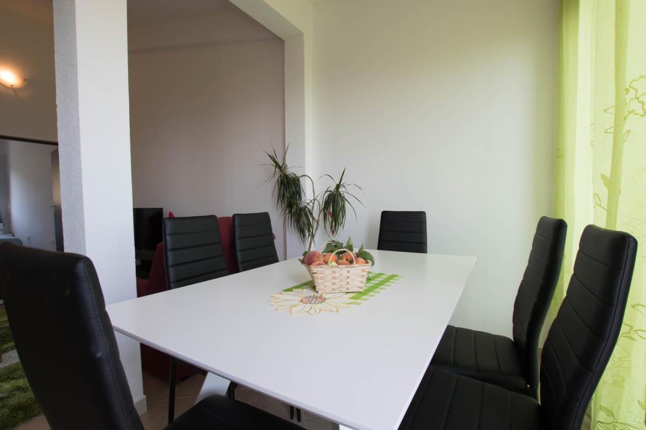 Apartment Andrea Trogir Exteriér fotografie